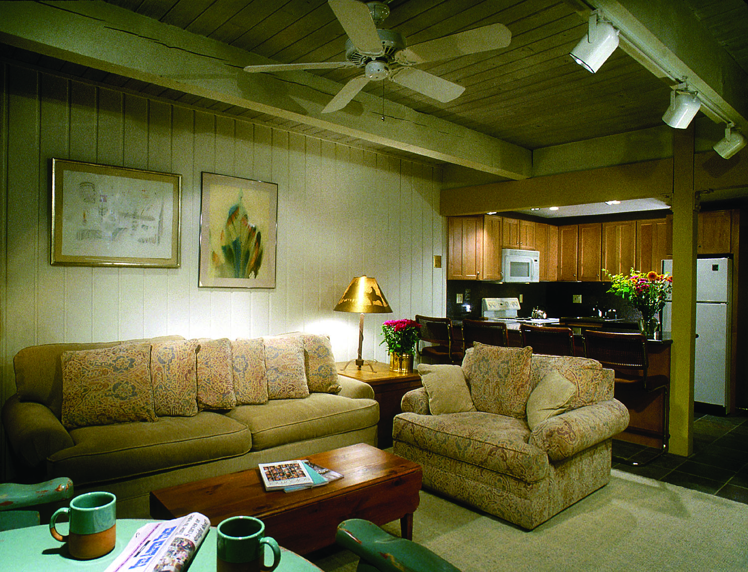 Spotlight Fireplace Studios Aspen Square Hotel Blog