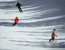 skiing in Aspen in March